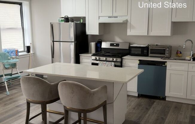 4425-31 N. Milwaukee &amp; 5055-65 W. Agatite