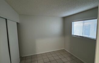 2 beds, 1 bath, $1,995, Unit 5406-4