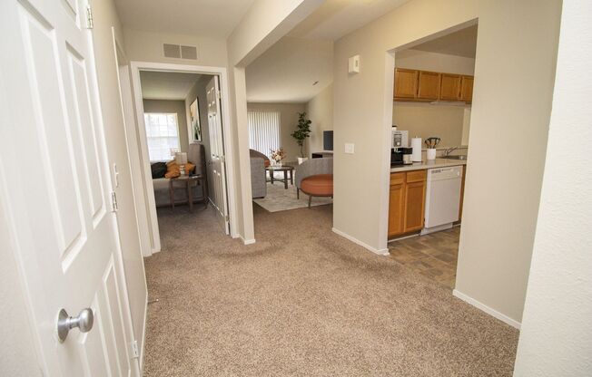 1 bed, 1 bath, 1,000 sqft, $1,340, Unit 3204