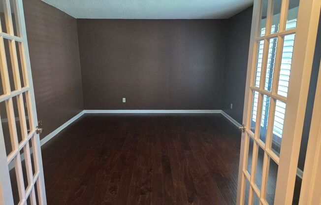 Spacious 4 bedroom, 2.5 bath home for lease.