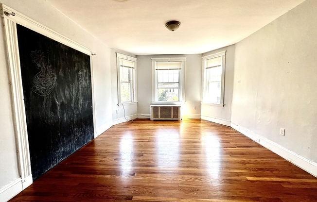 76 BABCOCK ST