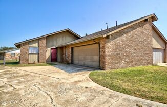 2 bedroom 2 Bath 2 Car Garage Duplex Available Now