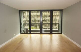 Harrison East Condos - 1 bed/1 bath w/balcony/storage/free laundry/pool (DOWNTOWN/PSU/OHSU)