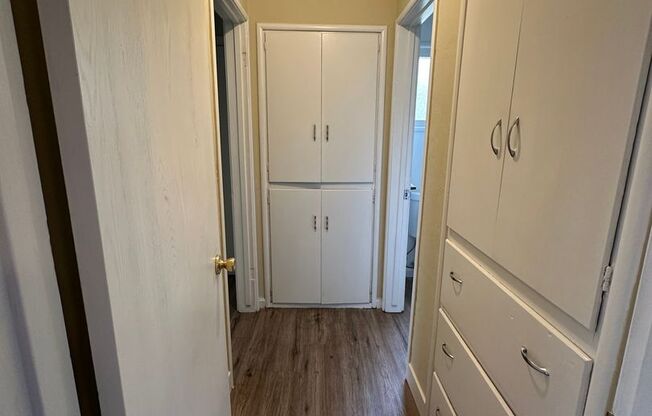 1 bed, 1 bath, 800 sqft, $1,450, Unit 818