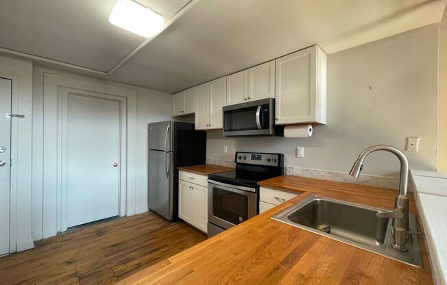 1 bed, 1 bath, $1,155, Unit Unit 19