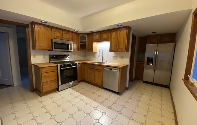 7 GORHAM RD