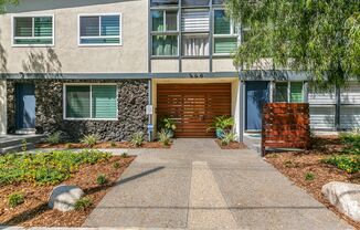 285 N. Oakland