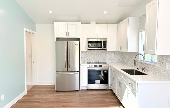 Fantastic Renovated Spacious 3 bed 2 Bath home In Pacoima
