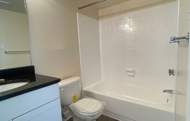 1 bed, 1 bath, 745 sqft, $1,900, Unit 14235 #203