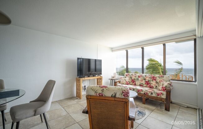 $4,500 / 2 Bed / 2 Bath /  OCEAN FRONT CONDO IN WAIALUA