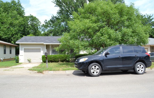 1716 Redwood Pl.