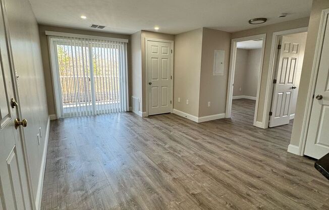 2 beds, 1 bath, 680 sqft, $2,425, Unit 23-38