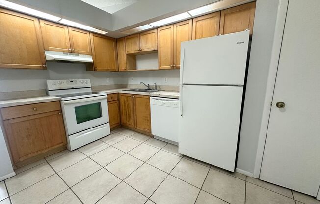 2 beds, 1 bath, 1,100 sqft, $1,245, Unit 1710-B