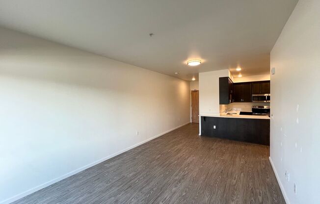 1 bed, 1 bath, 690 sqft, $1,564, Unit 403