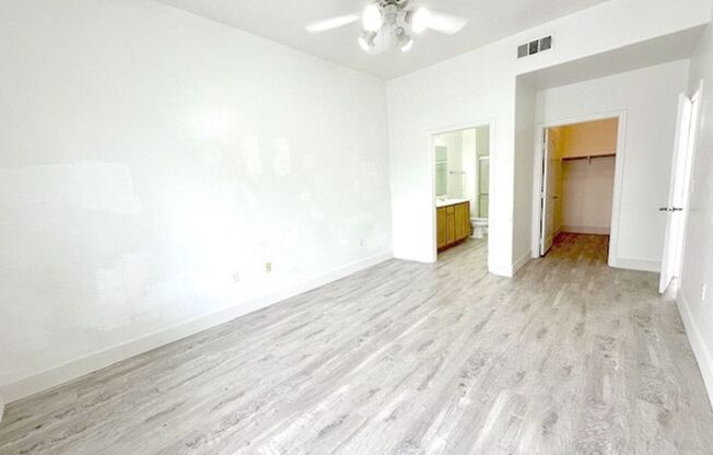 3 beds, 2 baths, $1,695, Unit # 1022