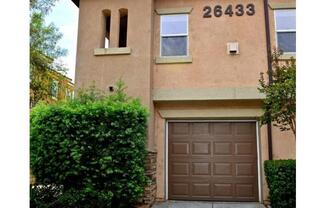 Murrieta 2 Bedroom Townhome with Attached Garage