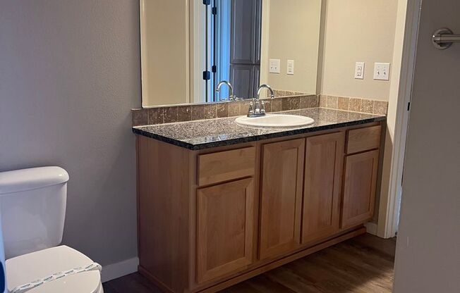 2 beds, 1 bath, 1,191 sqft, $1,915, Unit P204
