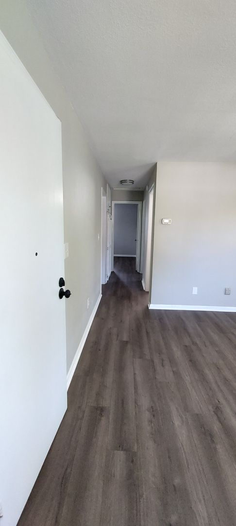 2 beds, 1 bath, $1,395