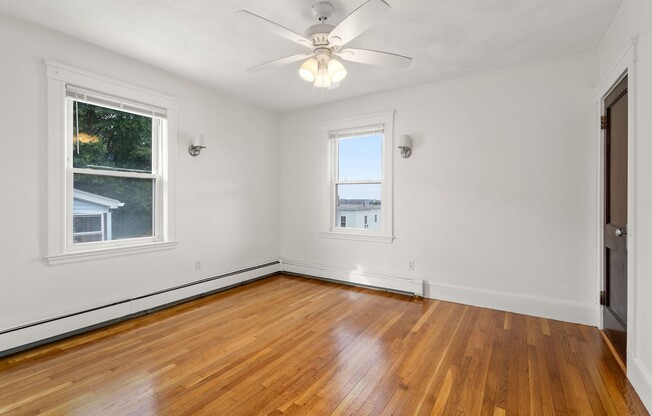 3 beds, 1.5 baths, 1,100 sqft, $3,150, Unit 38