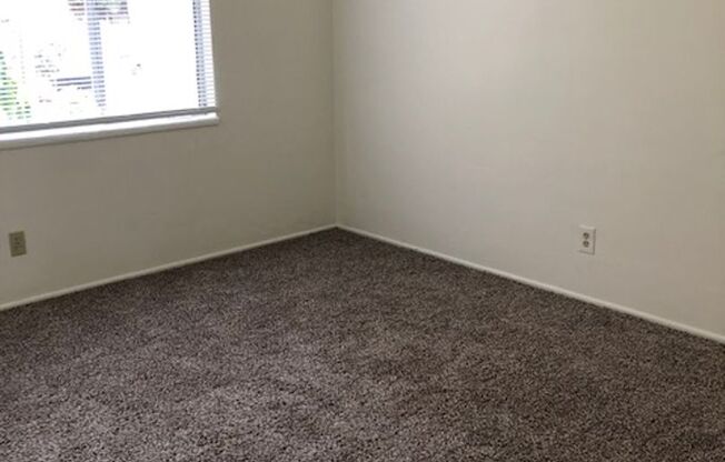 1 bed, 1 bath, 600 sqft, $1,785, Unit 03