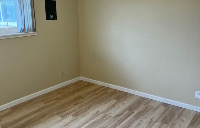 2 beds, 1 bath, $2,650, Unit 9