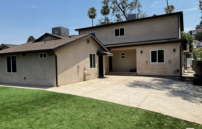 5062 TOPANGA CYN BLVD