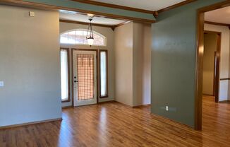 3 beds, 2.5 baths, $2,200