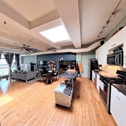 1 bed, 1 bath, 944 sqft, $3,375, Unit 428