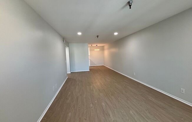 1 bed, 1 bath, 695 sqft, $2,148, Unit 210