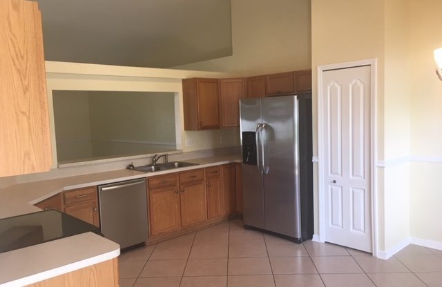 3 Bedroom 2 Bath House in Clermont