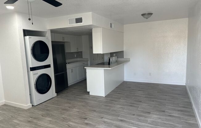 1 bed, 1 bath, 650 sqft, $1,150, Unit Apt 3