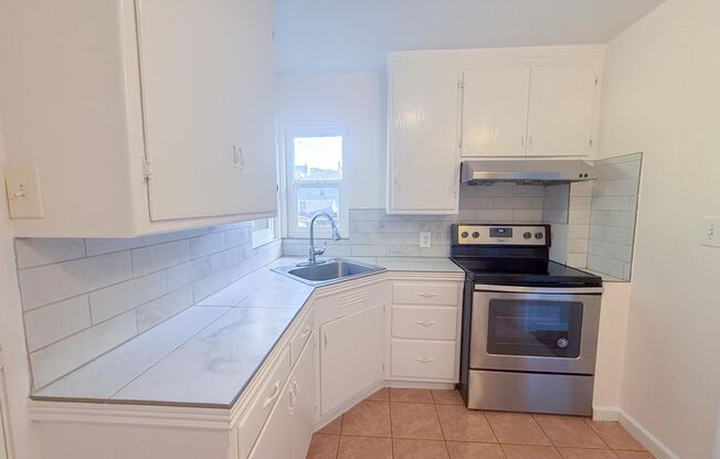 1 bed, 1 bath, 650 sqft, $2,000, Unit 3215