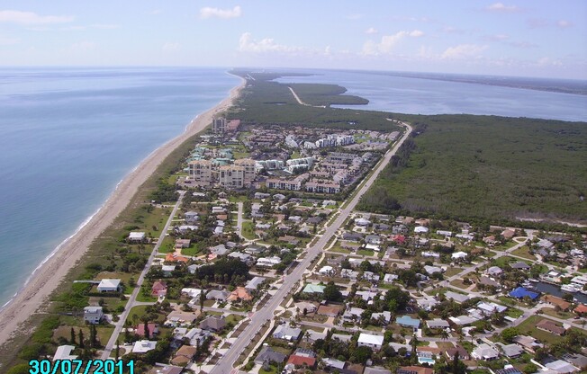 VACATION RENTAL ON S. HUTCHINSON ISLAND IN OCEAN VILLAGE