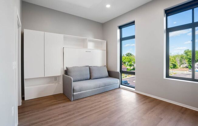 Studio, 1 bath, 390 sqft, $895, Unit 2323
