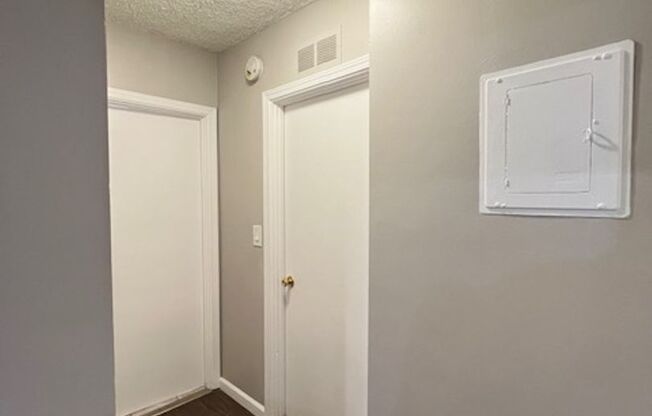 1 bed, 1 bath, 785 sqft, $1,875, Unit 6230-105