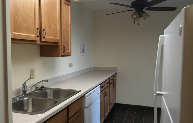 1 bed, 1 bath, 620 sqft, $1,130, Unit 212