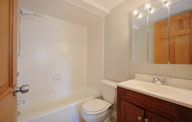 2 beds, 2 baths, 1,000 sqft, $3,950, Unit 401