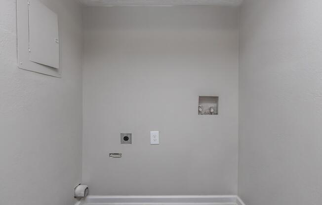 2 beds, 1.5 baths, 1,000 sqft, $1,450