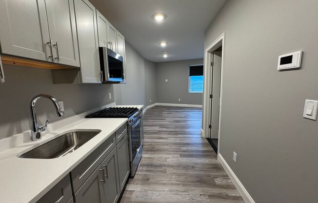 Studio, 1 bath, 362 sqft, $1,850, Unit 205