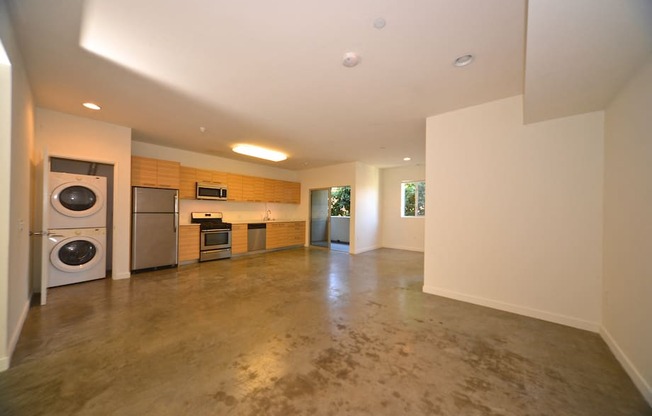 Mar Vista Lofts - Kitchen