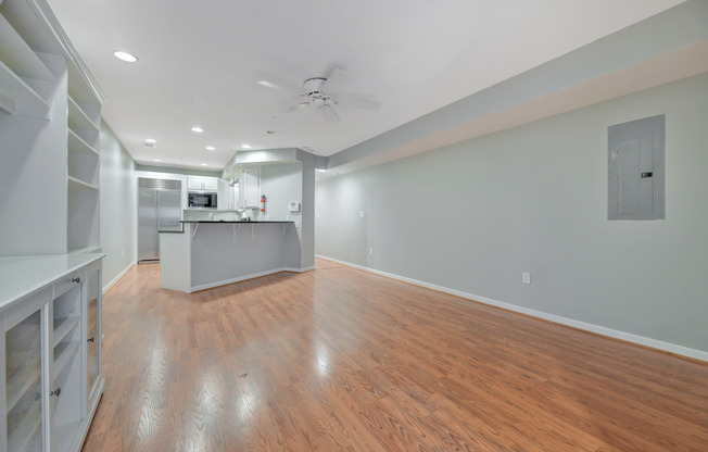 1360 KENYON ST NW