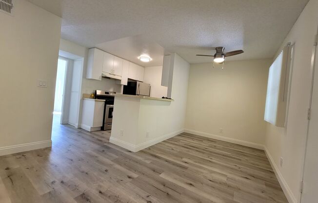 2 beds, 1 bath, 850 sqft, $3,295