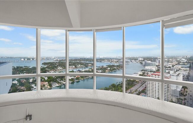 2 beds, 2 baths, 2,070 sqft, $10,900, Unit 6301 Collins Ave # PH-7 (A11690063)