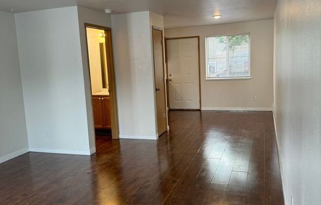 2 beds, 1.5 baths, $1,500