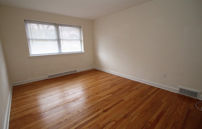 1 bed, 1 bath, $1,995, Unit B1