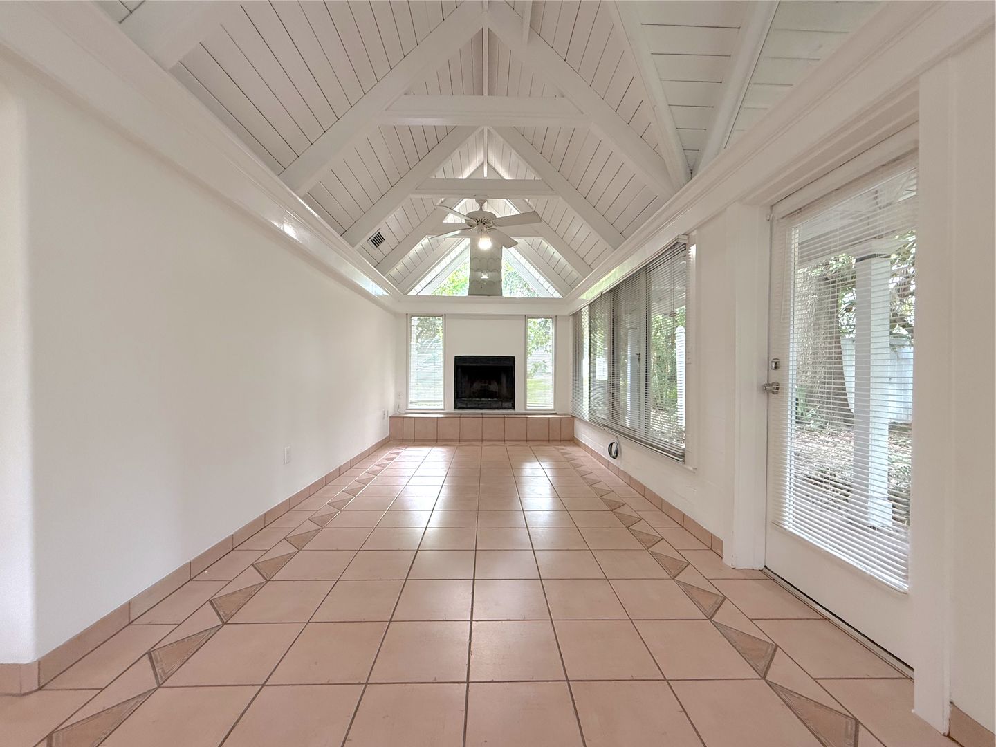 2/2 Home in College Park with lots of character