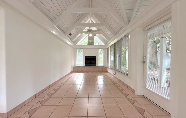 2/2 Home in College Park with lots of character