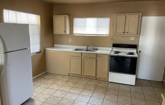 1 bed, 1 bath, 650 sqft, $795