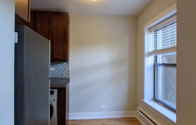 550 W Arlington Pl