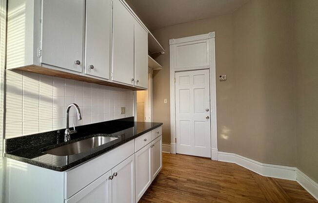 1 bed, 1 bath, 479 sqft, $950, Unit 2